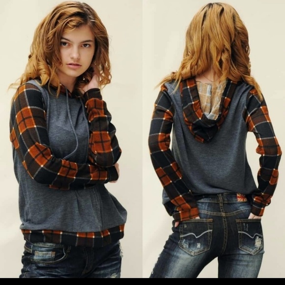 Last One! NWT Plaid Hoodie - Picture 3 of 6